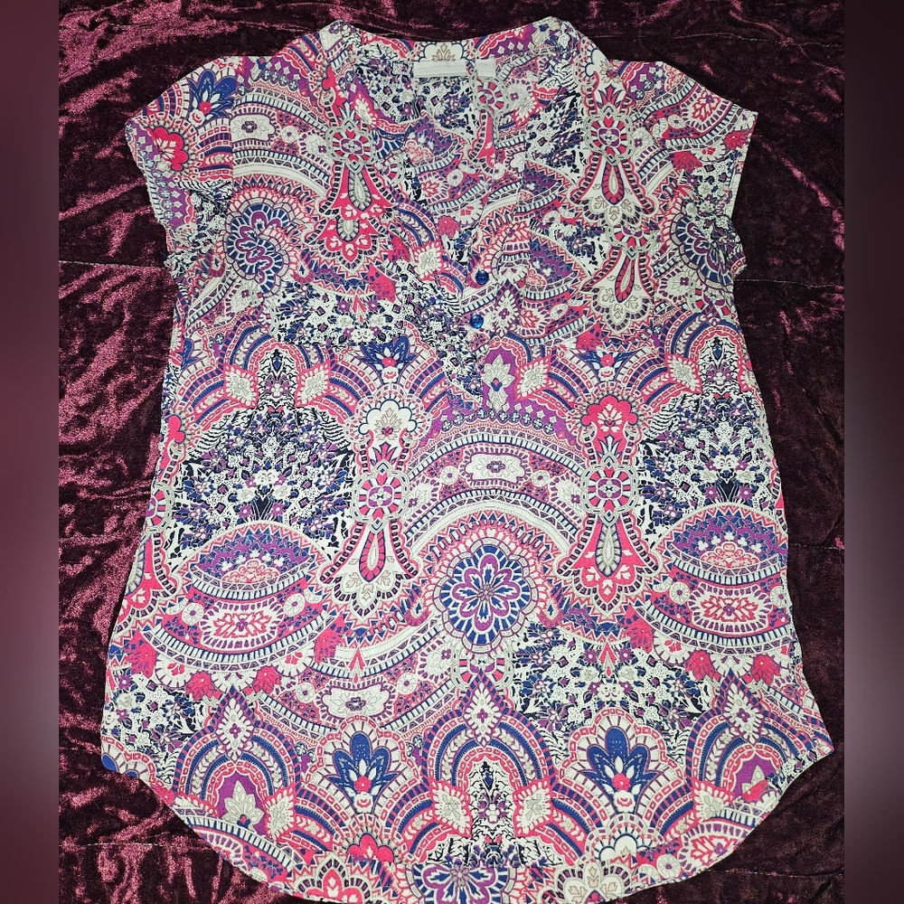 New York & Company Pink and Blue Paisley Blouse- Size XS